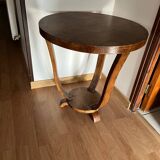 Pedestal table