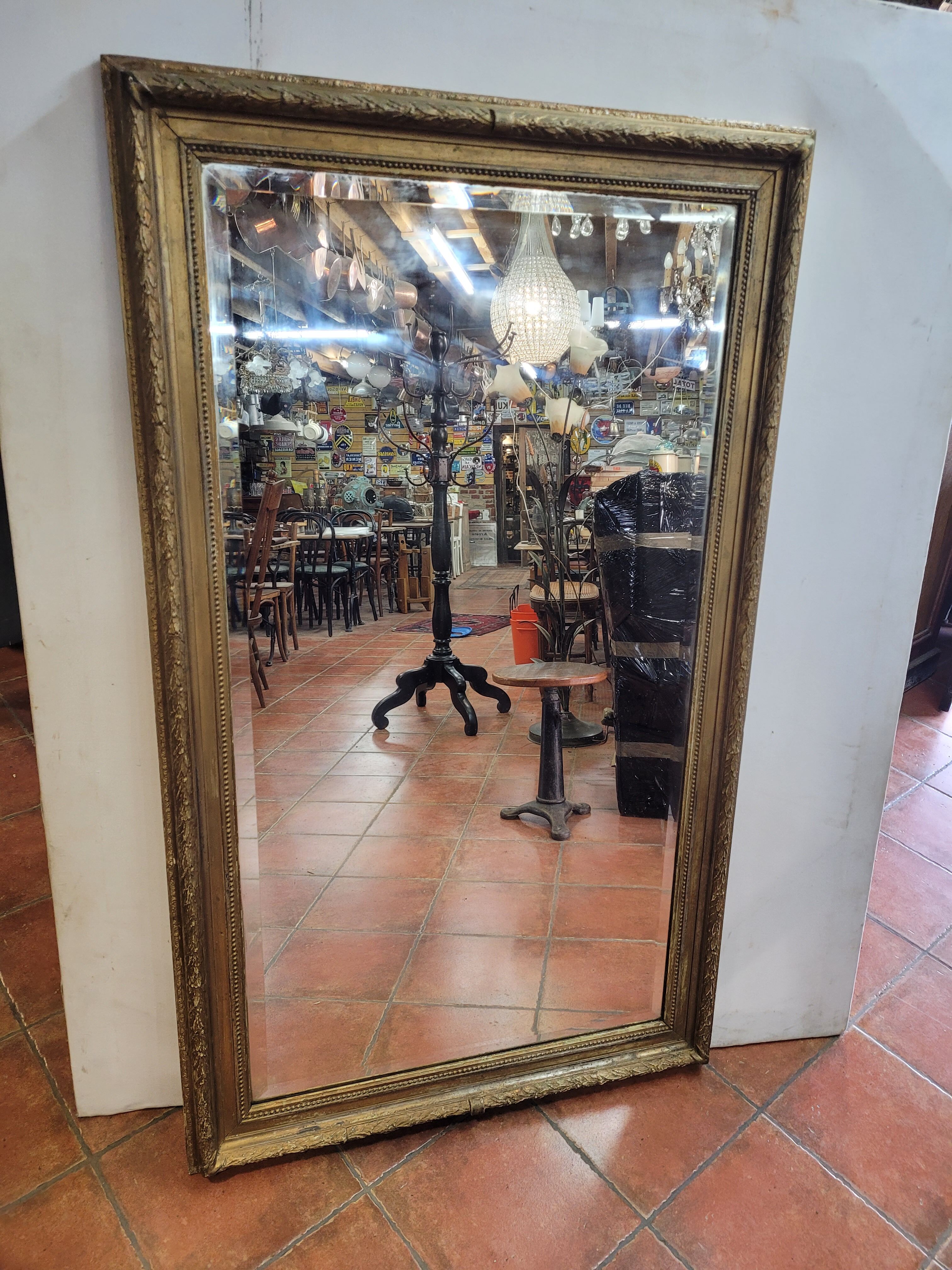 Old beveled mirror 153/91cms