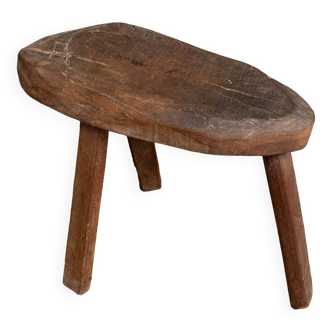 Tabouret brutaliste pied tripode avec patine d'origine