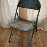 Lot of metal folding chairs