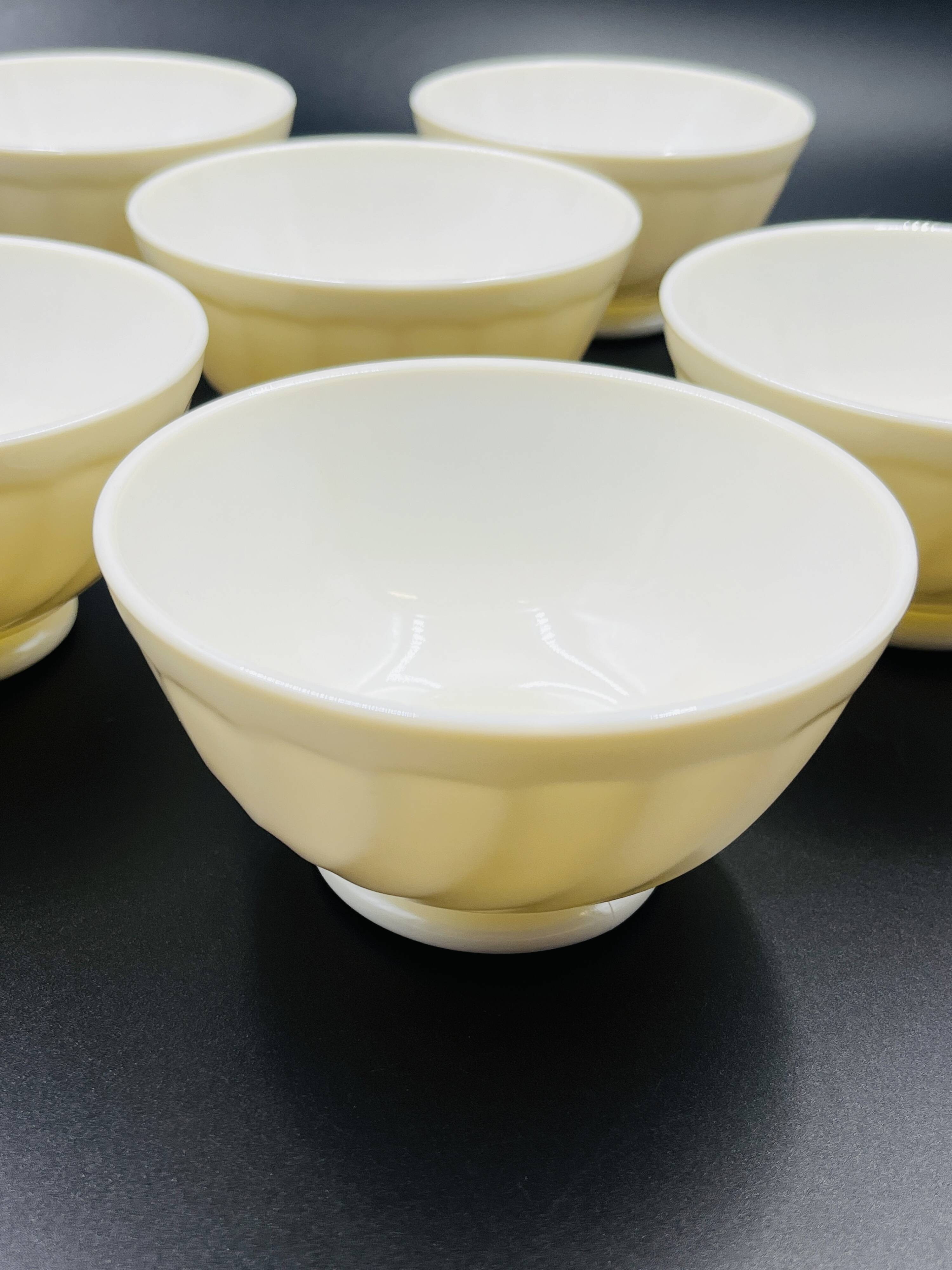 6 Arcopal Trianon Ivory Bowls