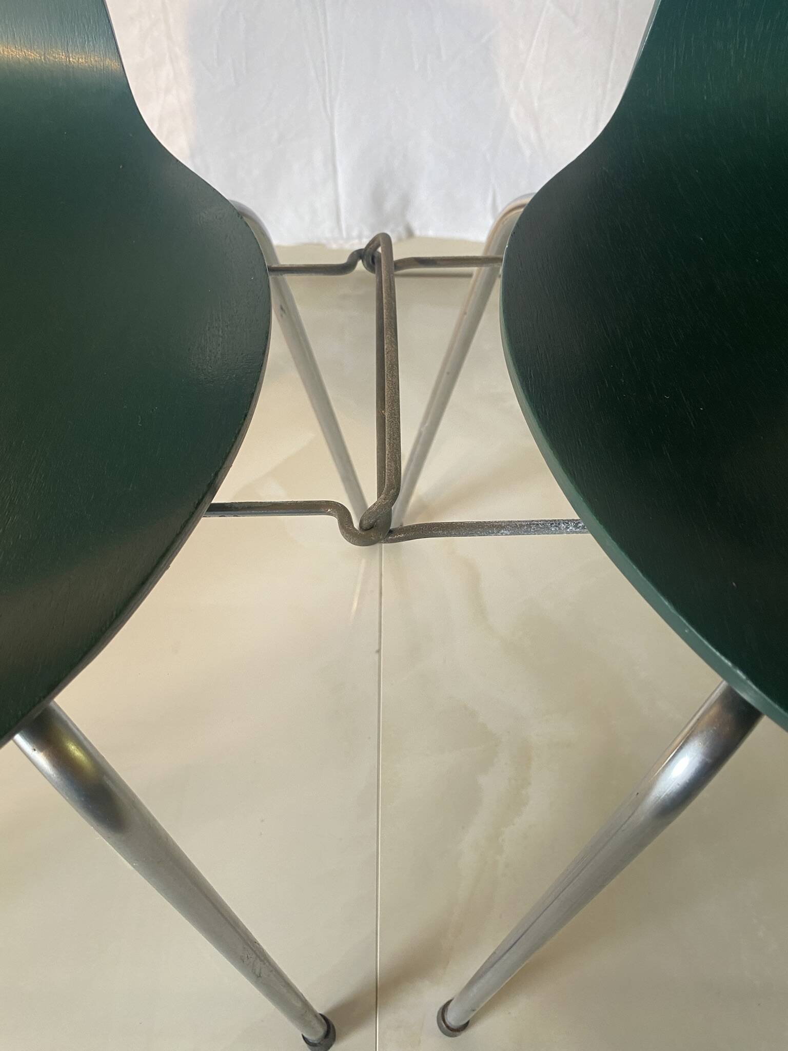 Set of 6 “Ant” chairs in dark green – Arne Jacobsen for Fritz Hansen