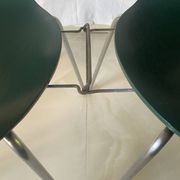 Set of 6 “Ant” chairs in dark green – Arne Jacobsen for Fritz Hansen