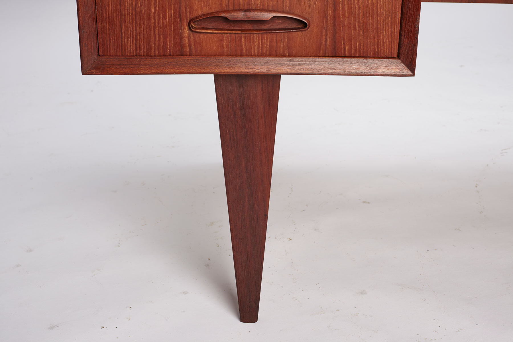 Bureau en teck du milieu du siècle, Danemark années 1960