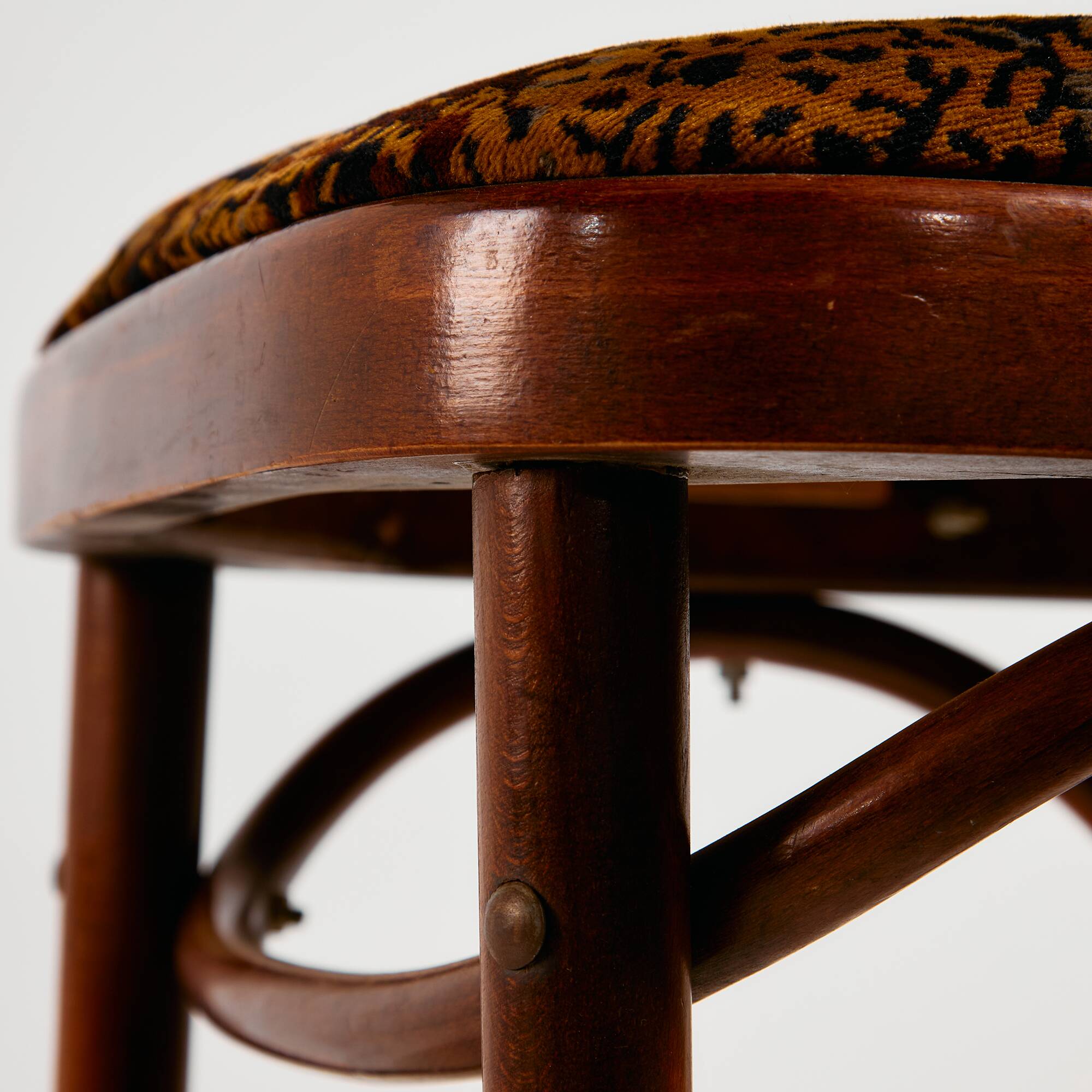 MK11364 Fauteuil en hêtre