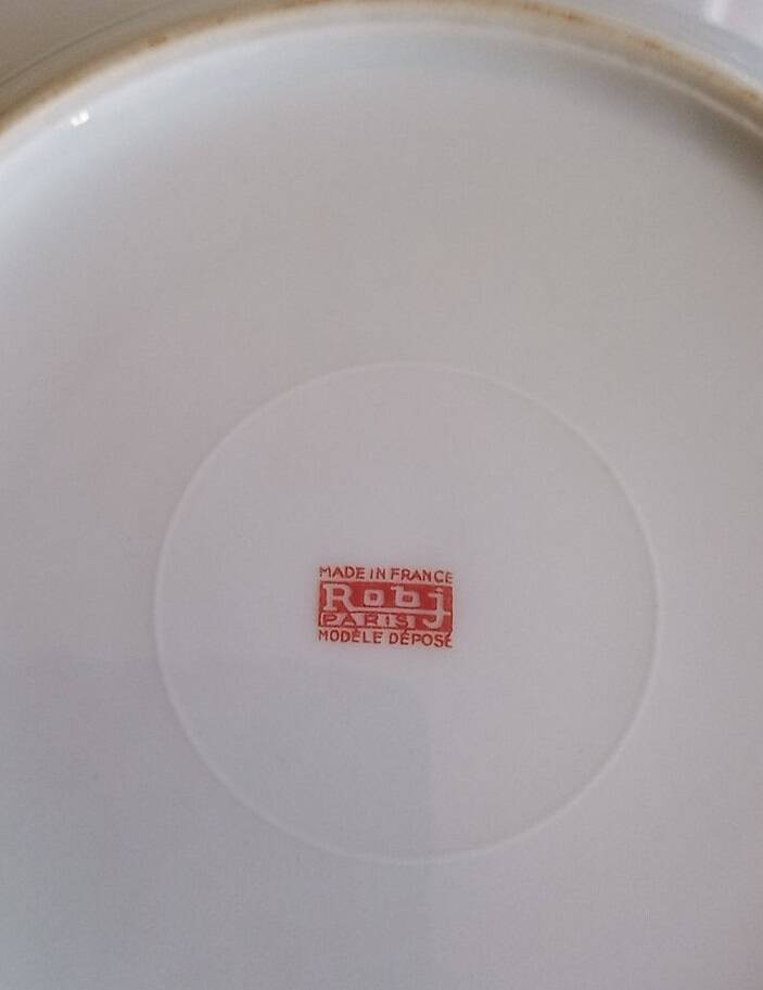Gaston Le Beuze for ROBJ - 12 plates and 1 course - walk in Paris - faience