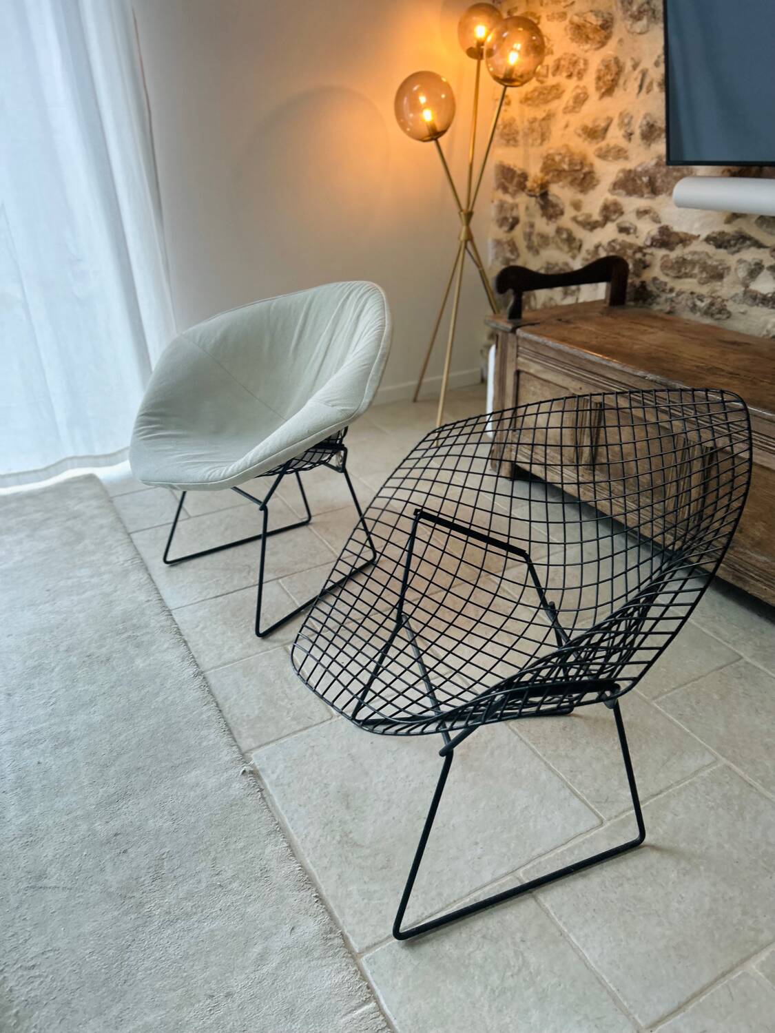 Pair of Diamond Harry Bertoia armchairs 1970