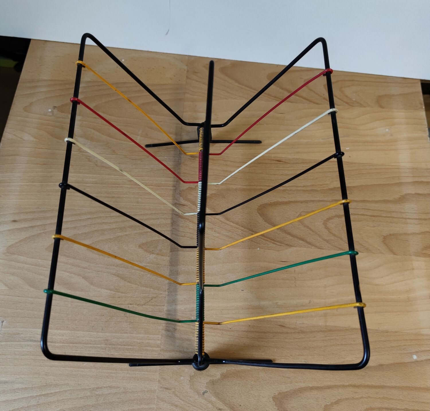 Magazine holder