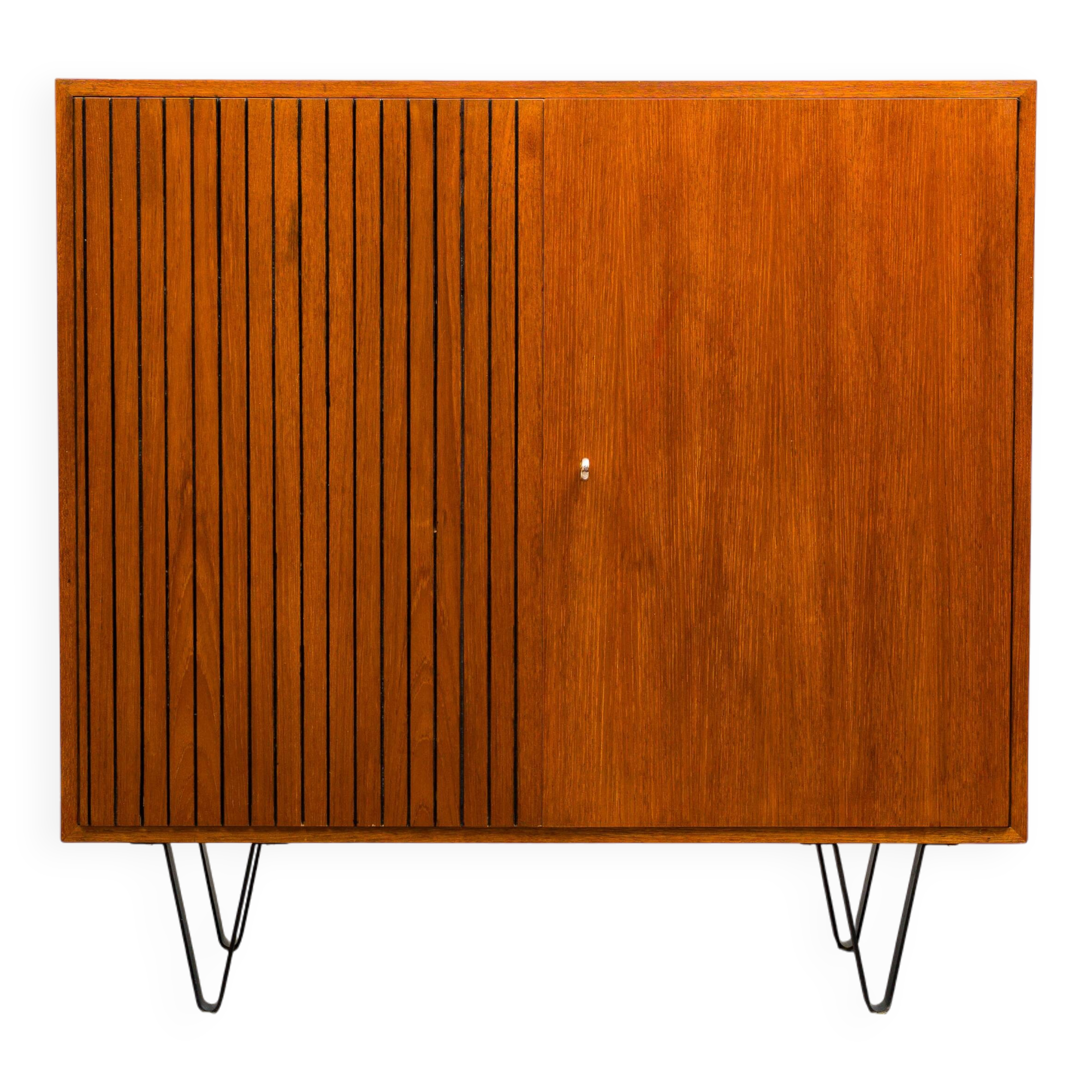 Buffet haut/Highboard en bois de teck avec portes rainurées,