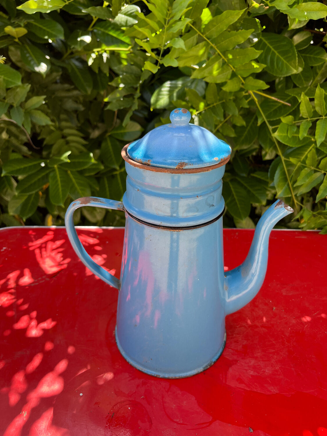 Enamelled coffee maker