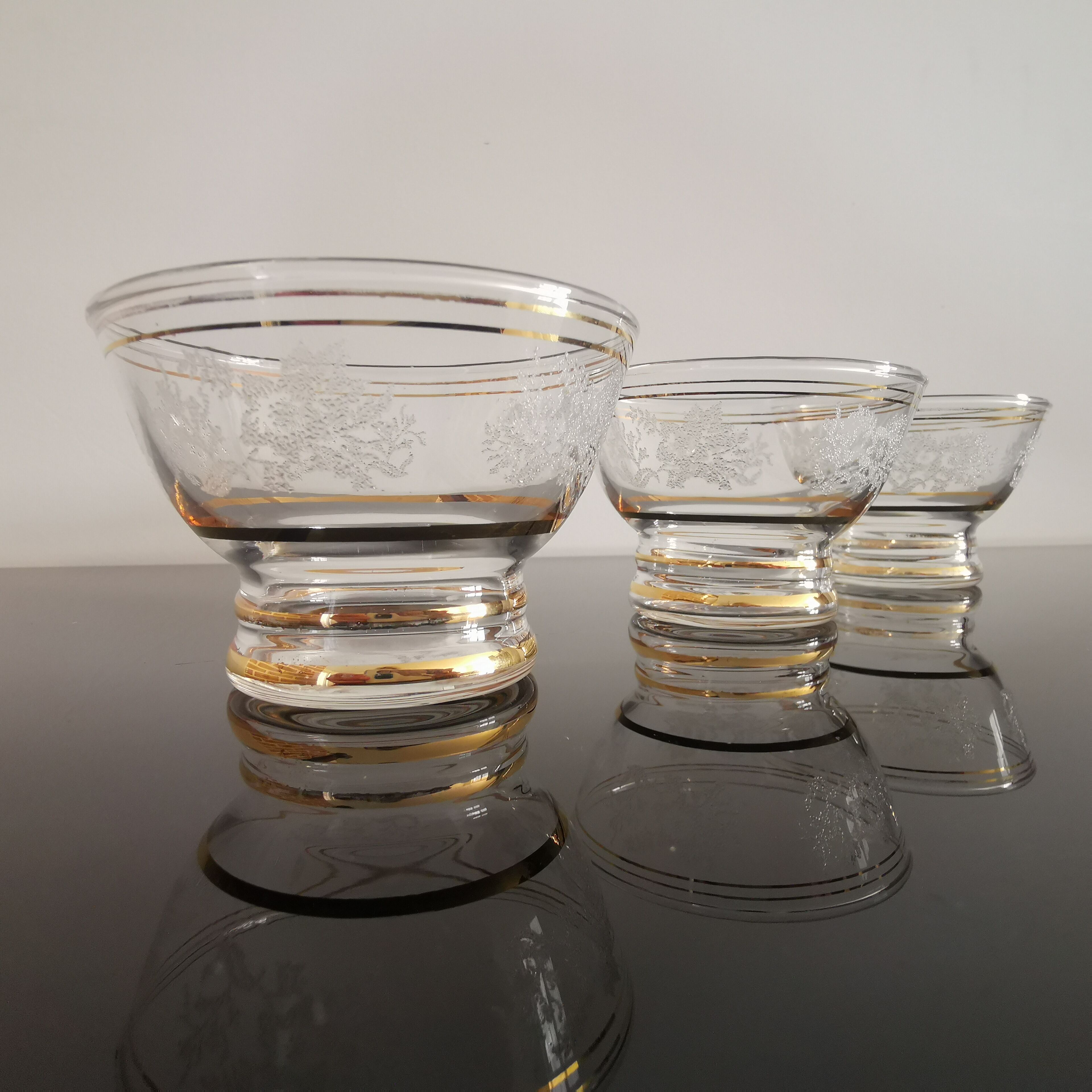 Retro art deco style digestive glasses/cocktails