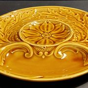 Gien artichoke slip plate with yellow decor