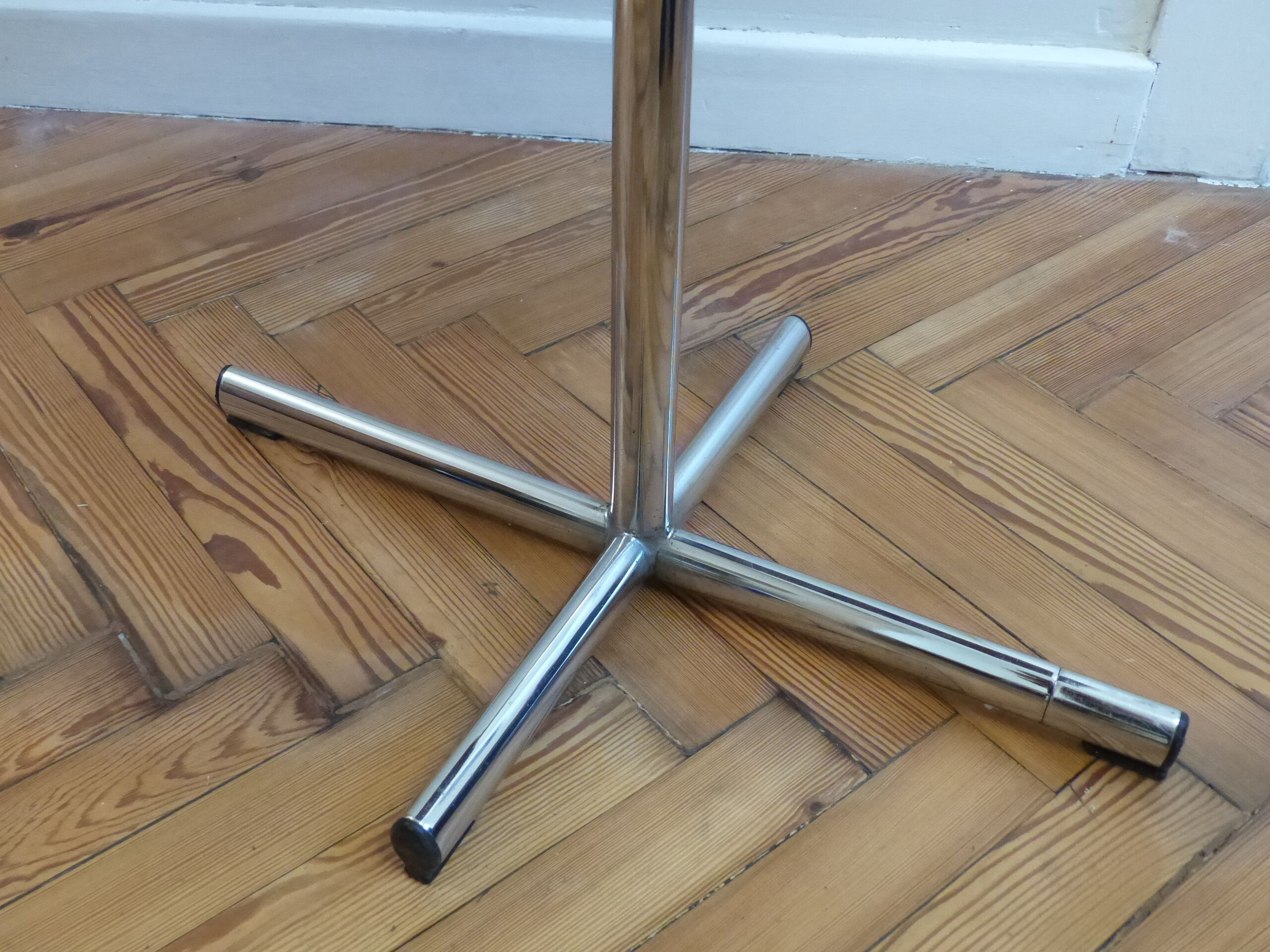 Vintage side table by François Caruelle for Embru, ca.  1950.