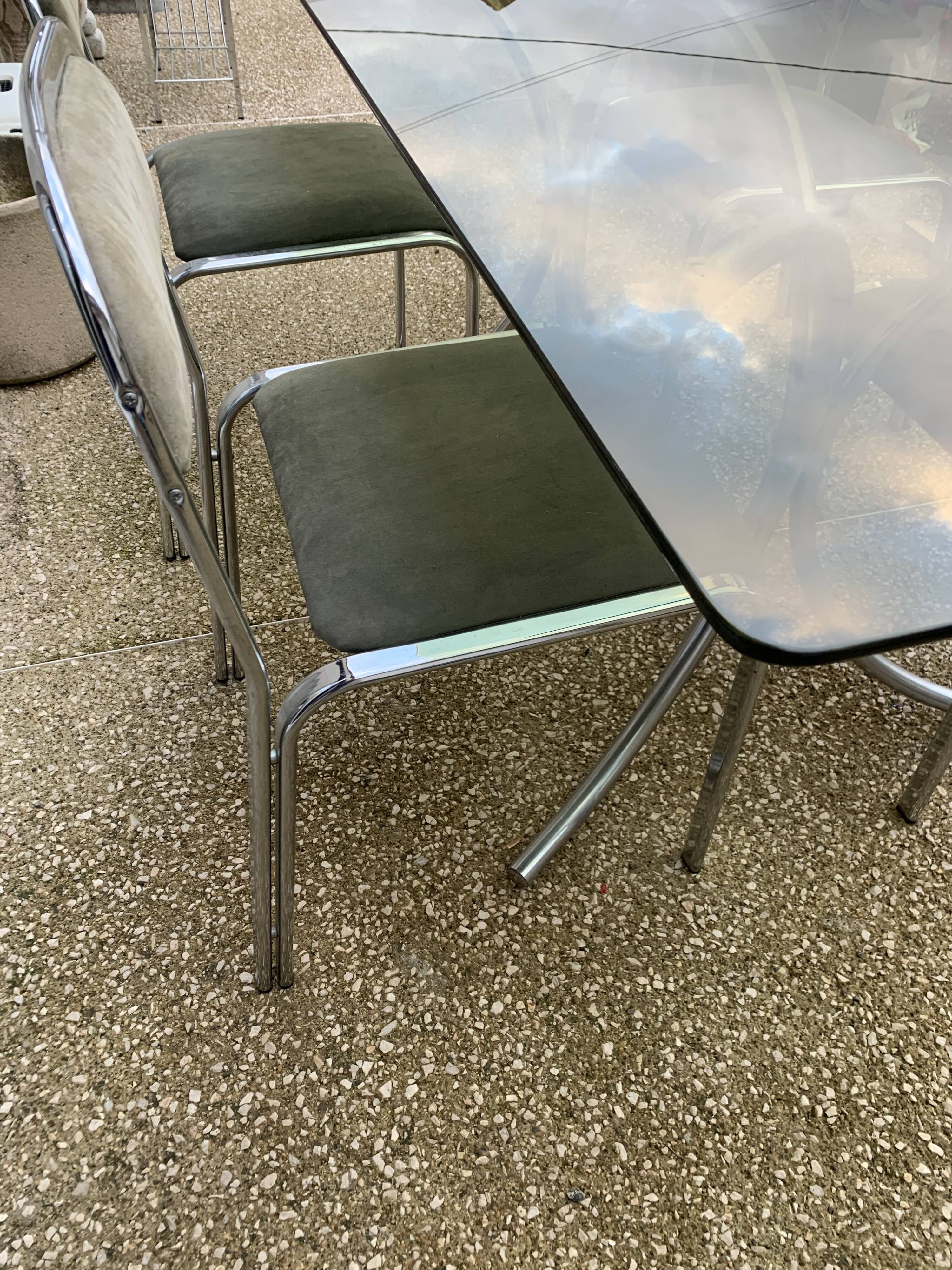 Vintage table, glass top, chrome base + 4 chairs