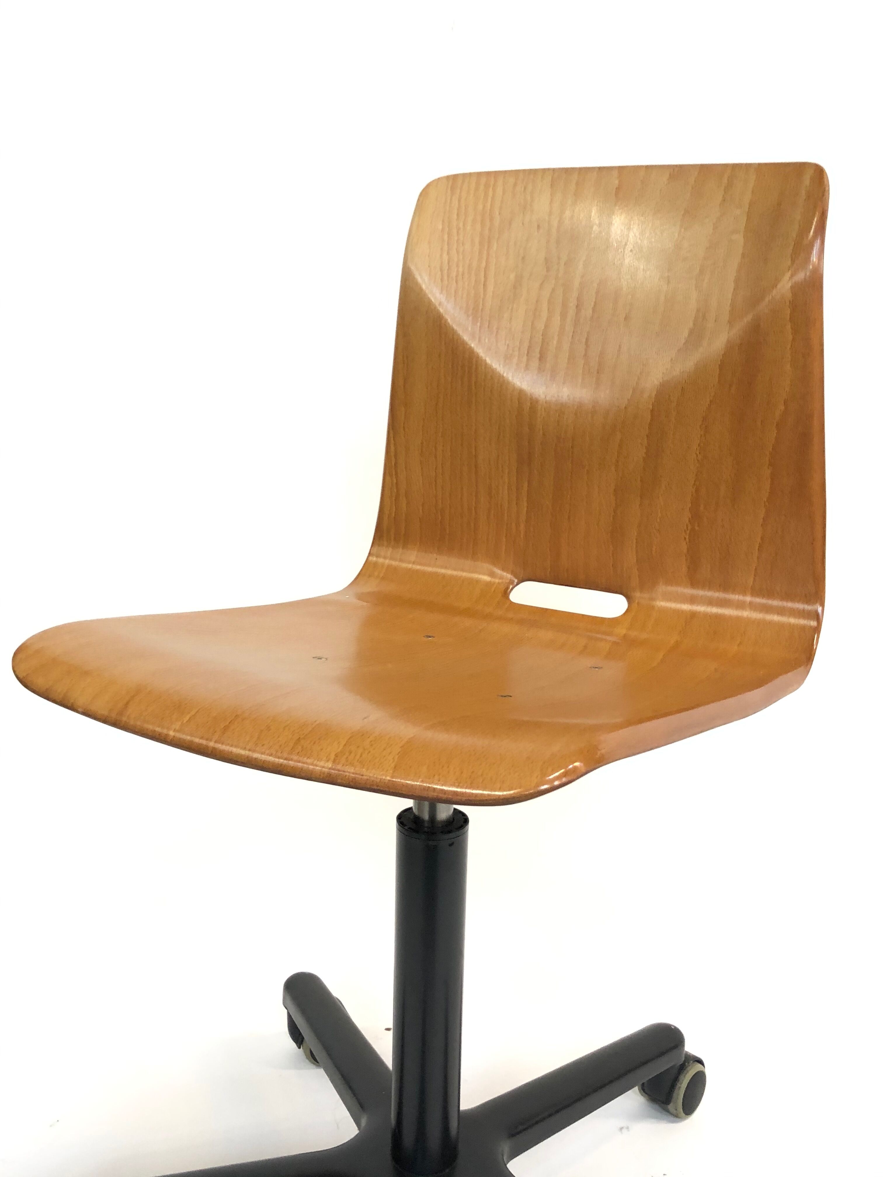 Woodmark vintage galvanitas Pagholz adjustable rotary work chair