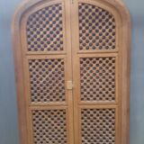 Double oriental door and its frame