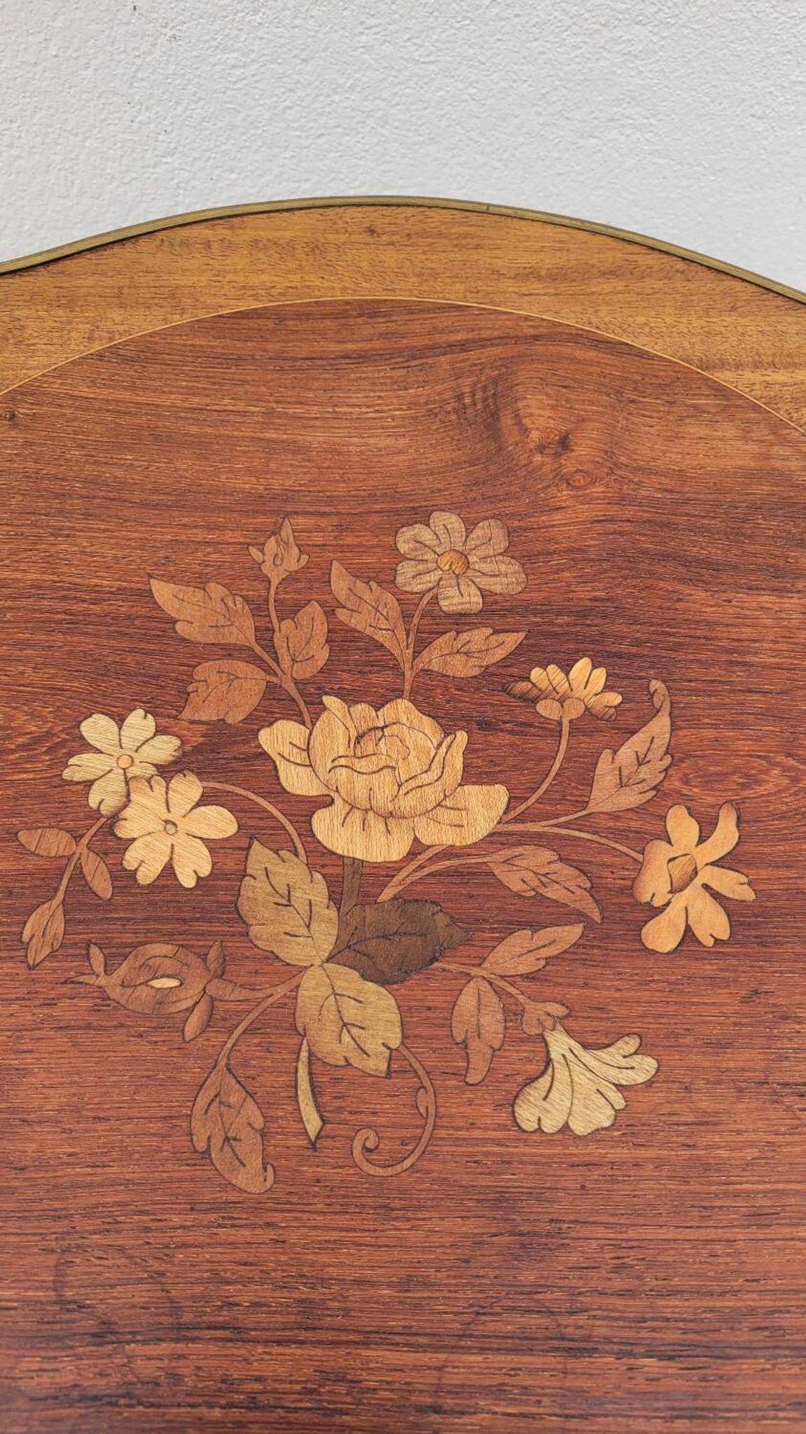 Selette pedestal side table Louis XV style with decorated marquetry and rosewood - 1900s