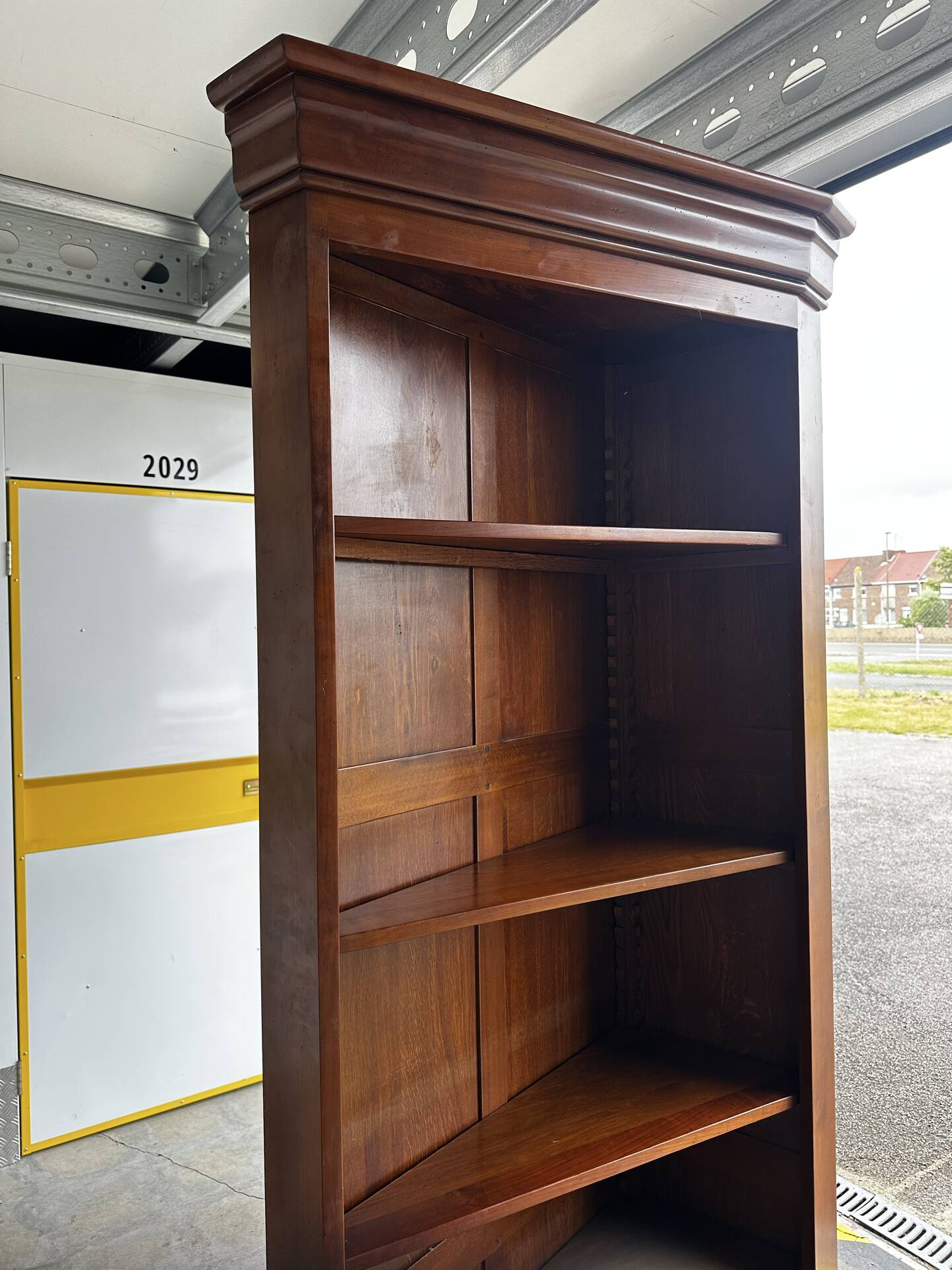 Corner library in solid cherry wood - 20th century