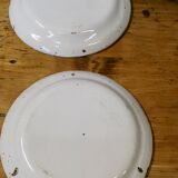 Pair of polychrome earthenware plates