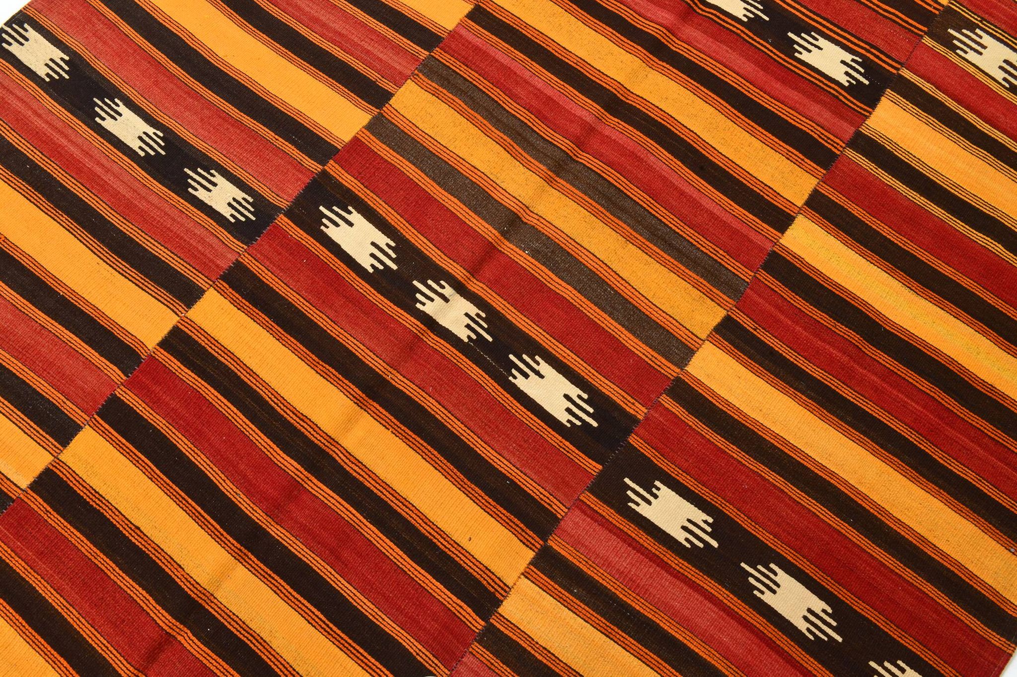 Tapis kilim ethnique turc rouge et orange, 173 x 225 cm