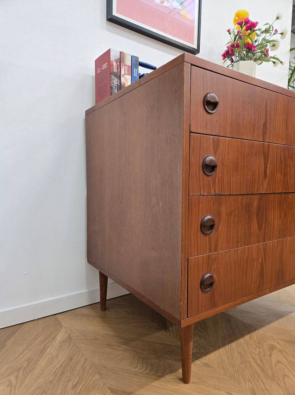Commode vintage