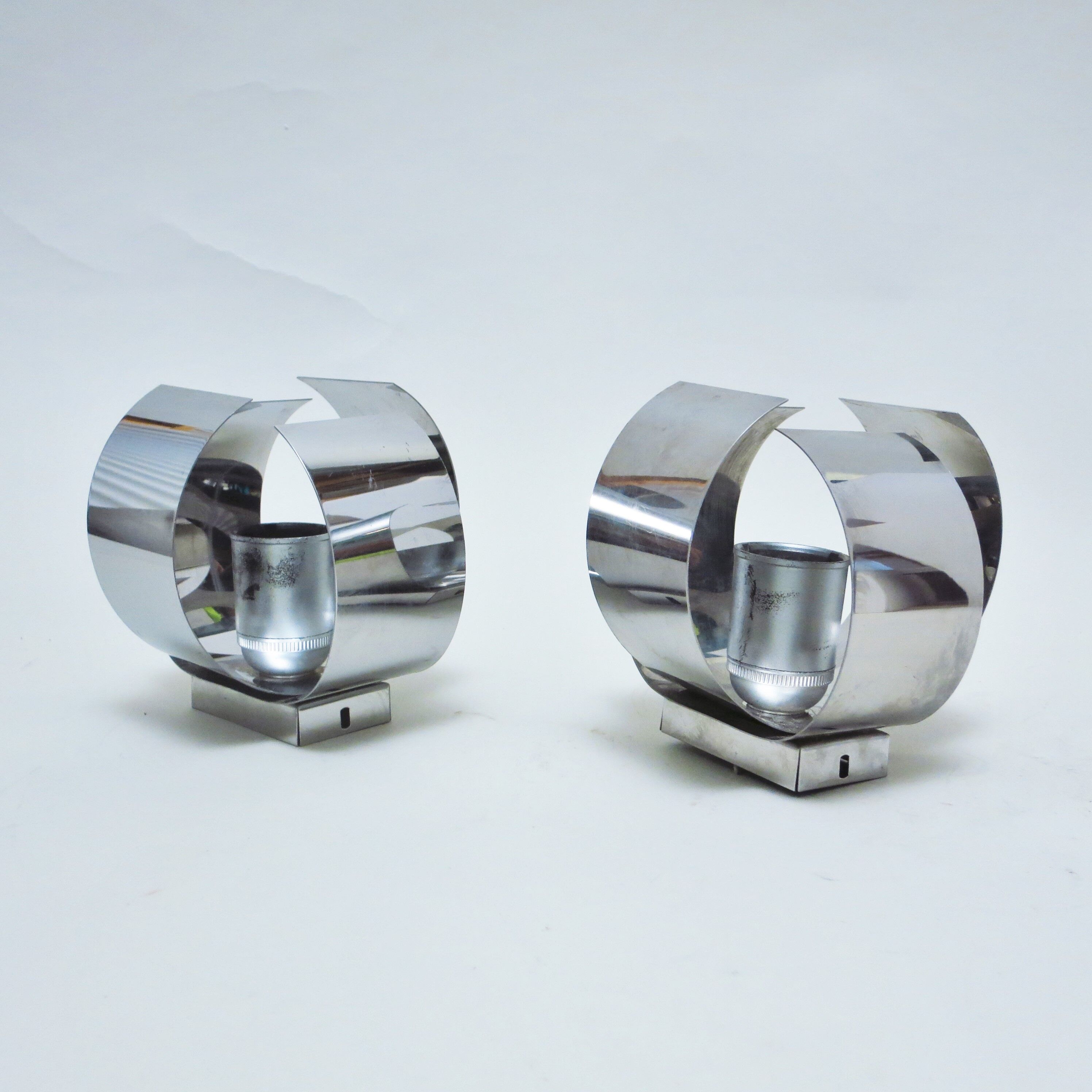 Pair of chrome sconces 70