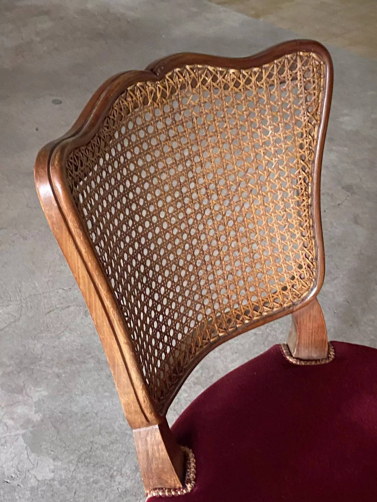 Set of 4 Louis XV style chairs in cherry wood – canework and burgundy velvet