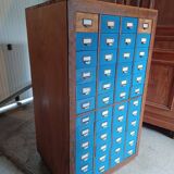 Old craft cabinet with drawers - in oak with blue bakelite front