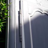 Lyon's 18th-18th-painted walnut façade rechampi