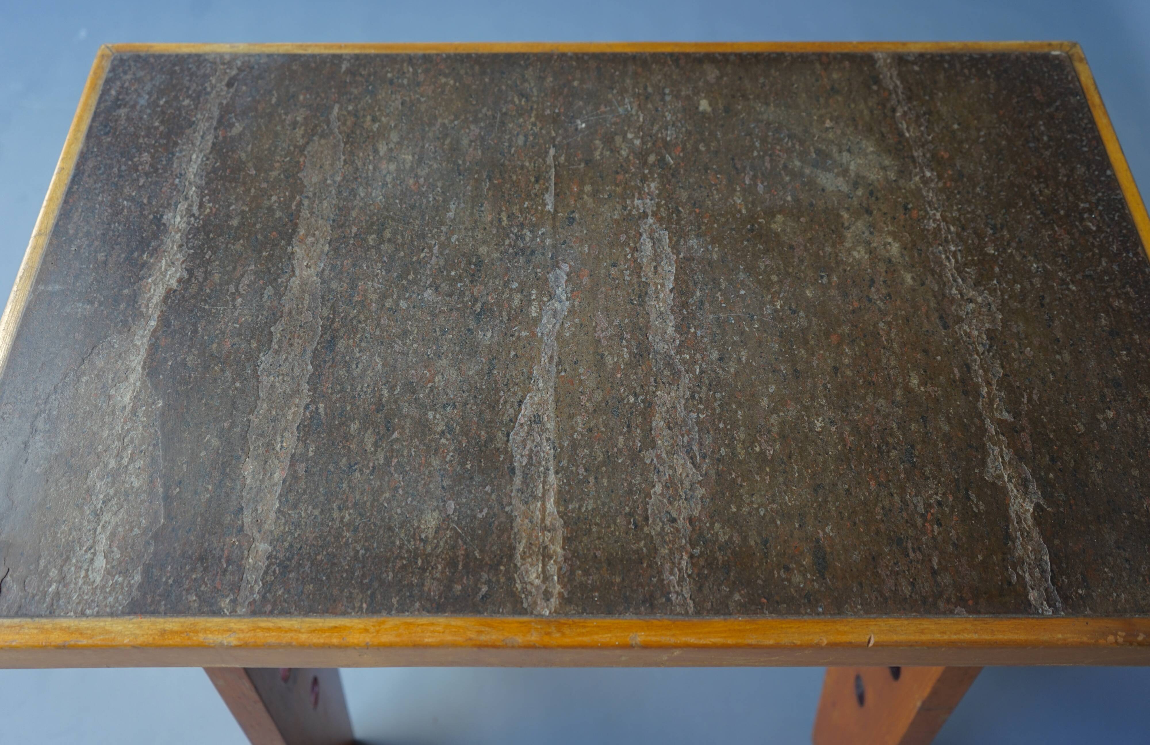 Petit bureau français vintage, années 1950