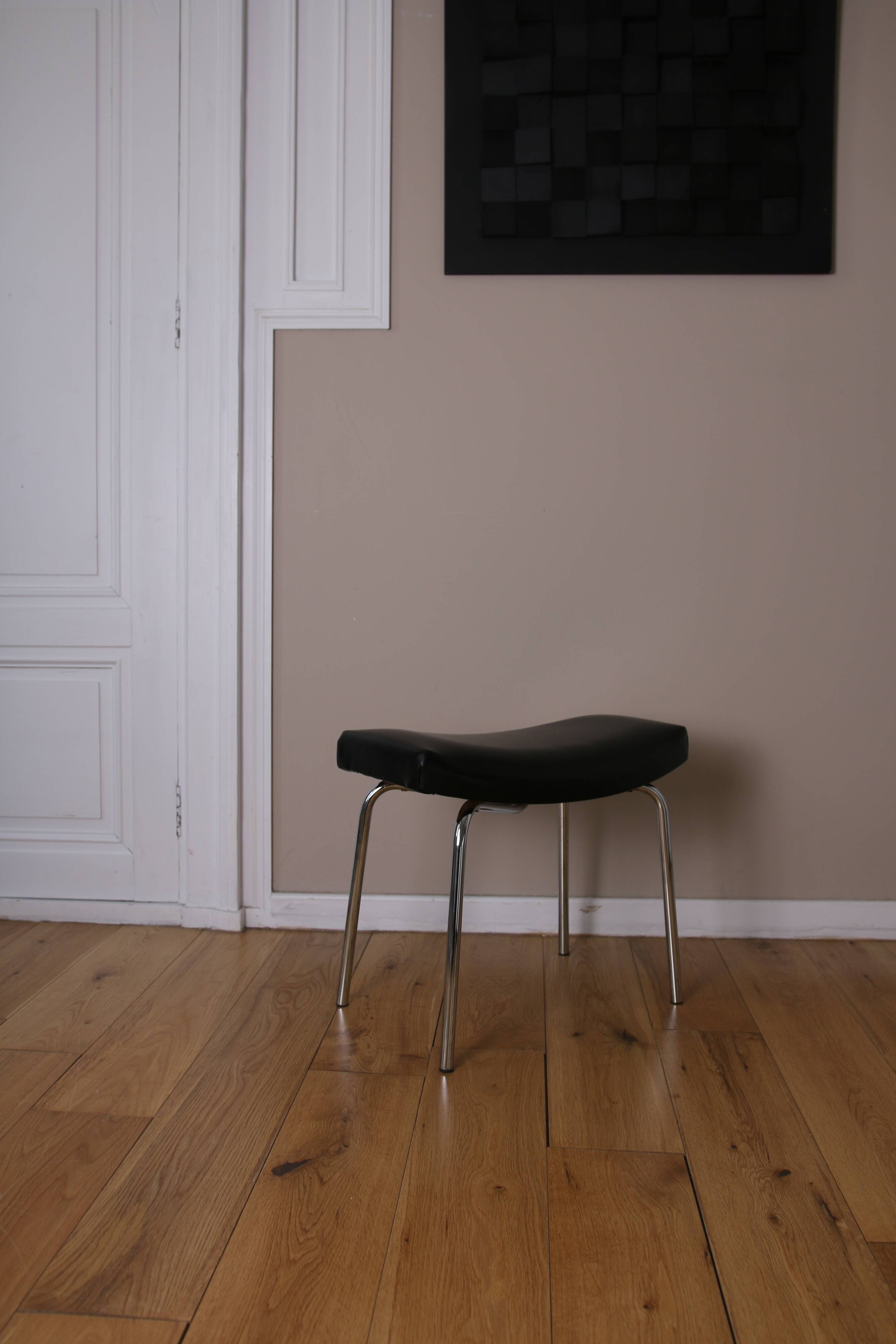 Stool, Footrest “Bull” Pierre Guariche, Meurop, 1950-60