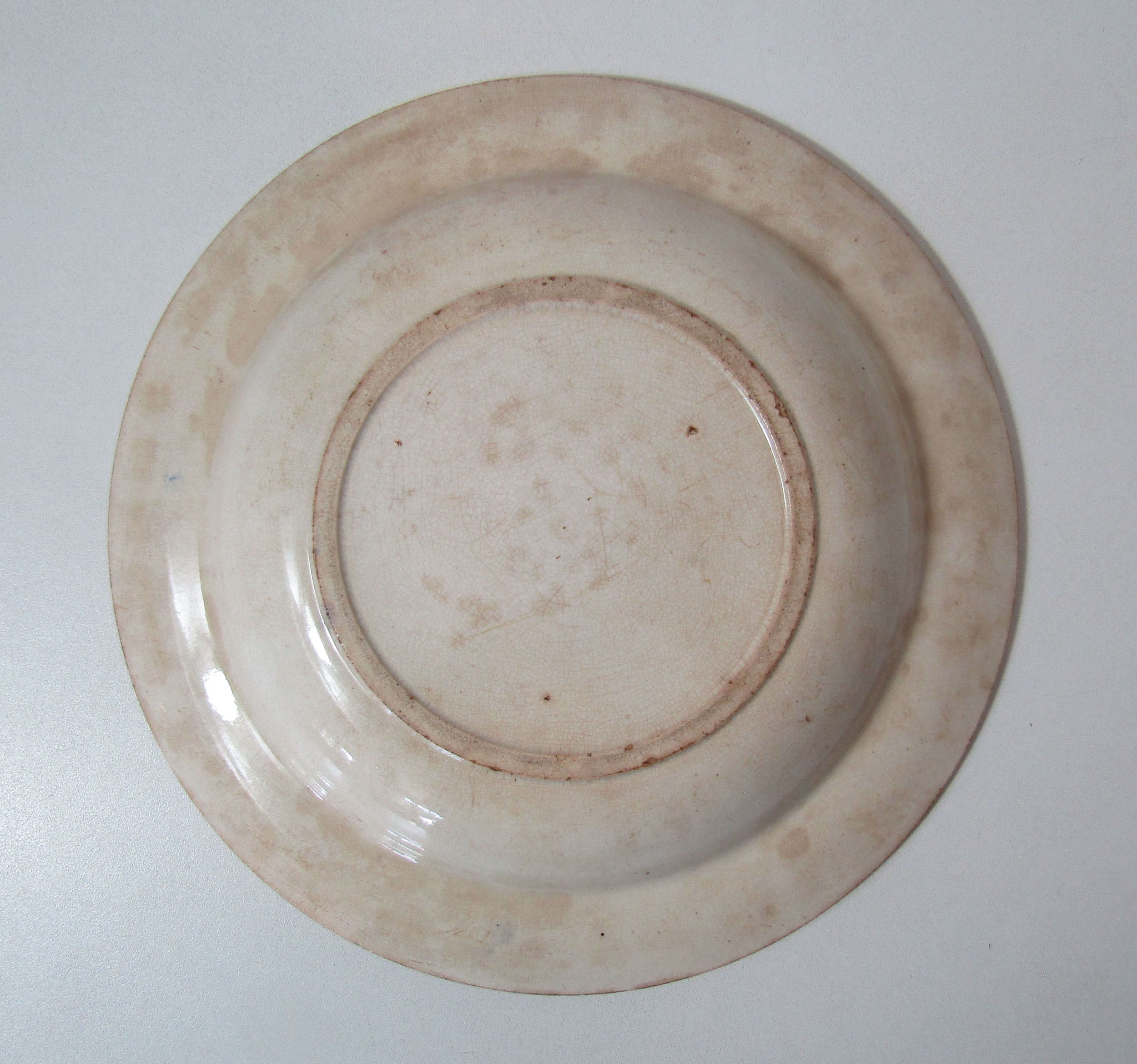 Ancient orientalist pink hollow dish