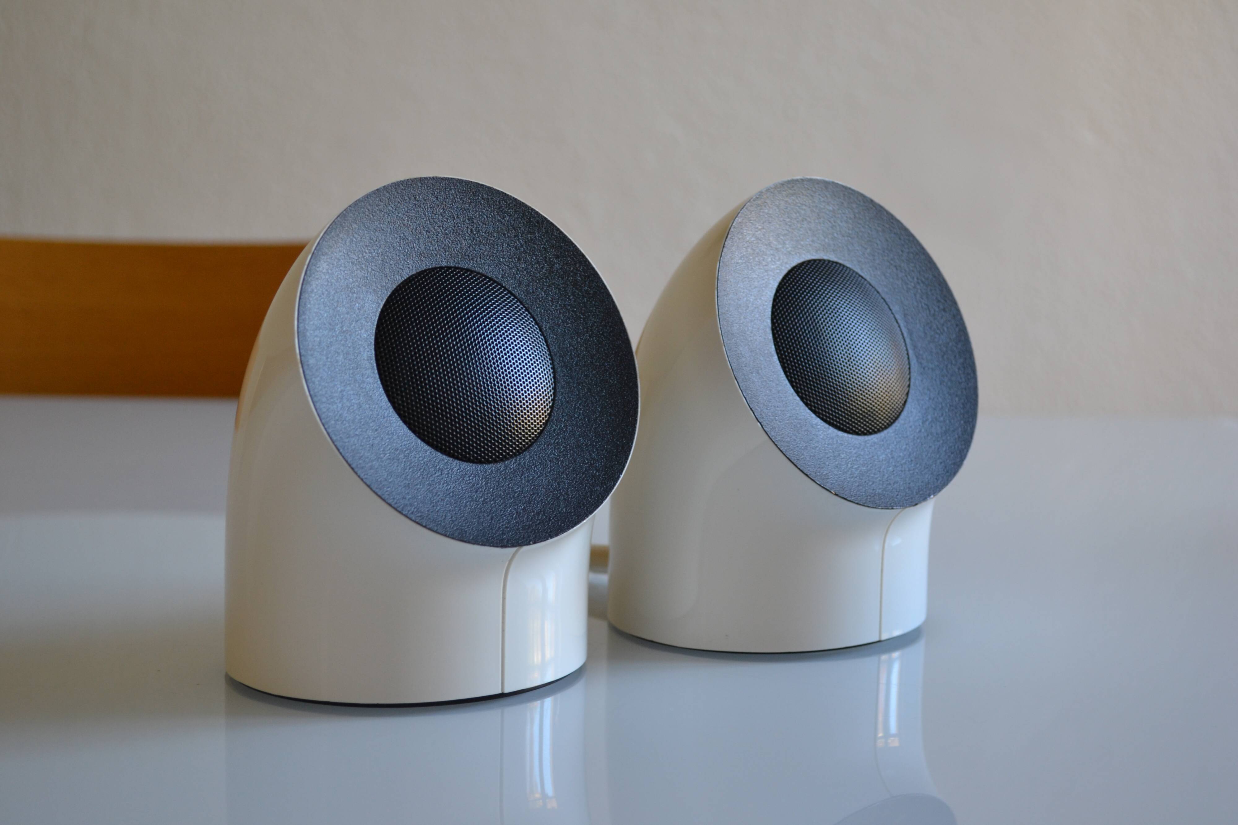 Bobourg Speakers, LaCie, Neil Poulton