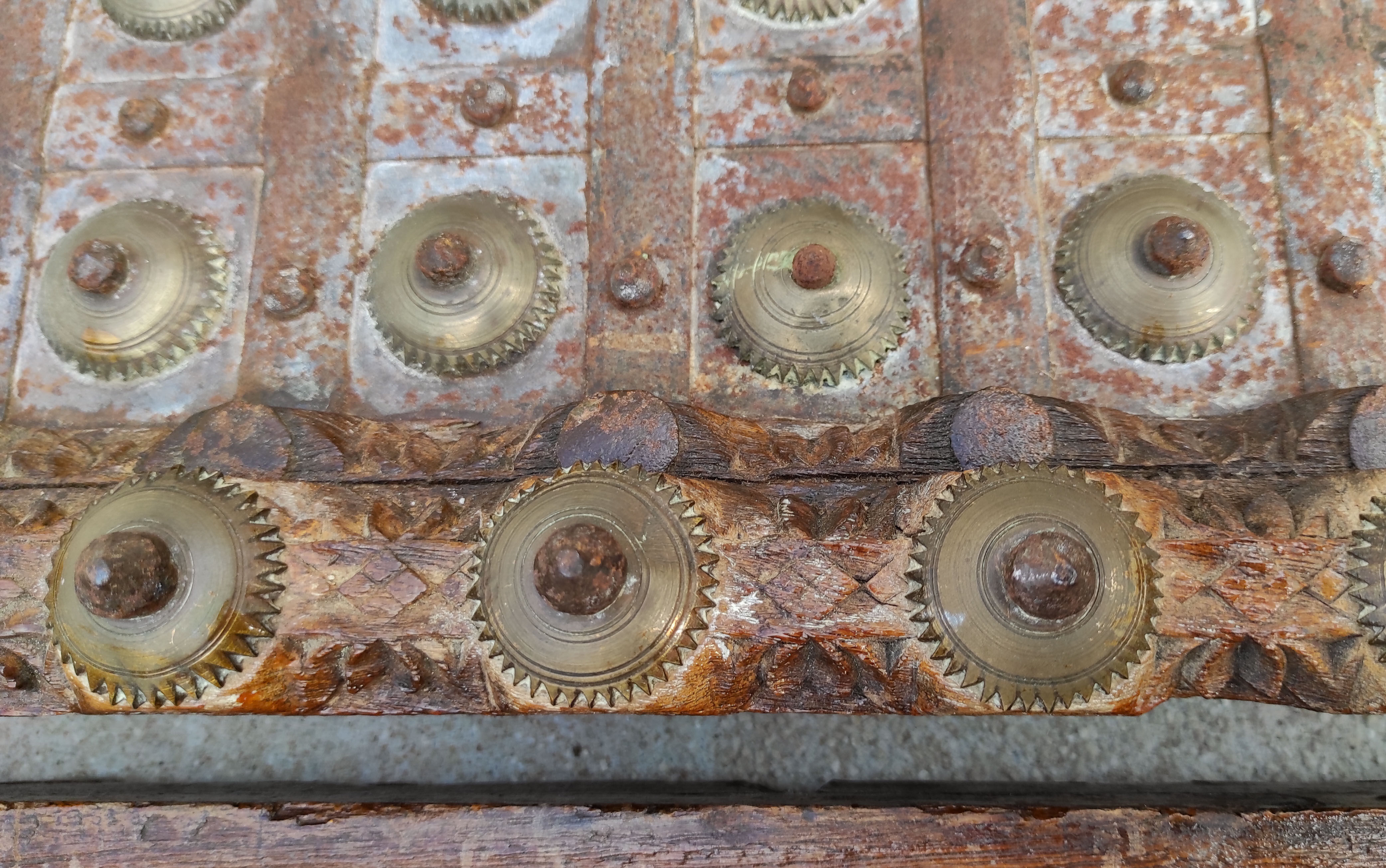 Pair of wooden shutters India Rajasthan XIXan