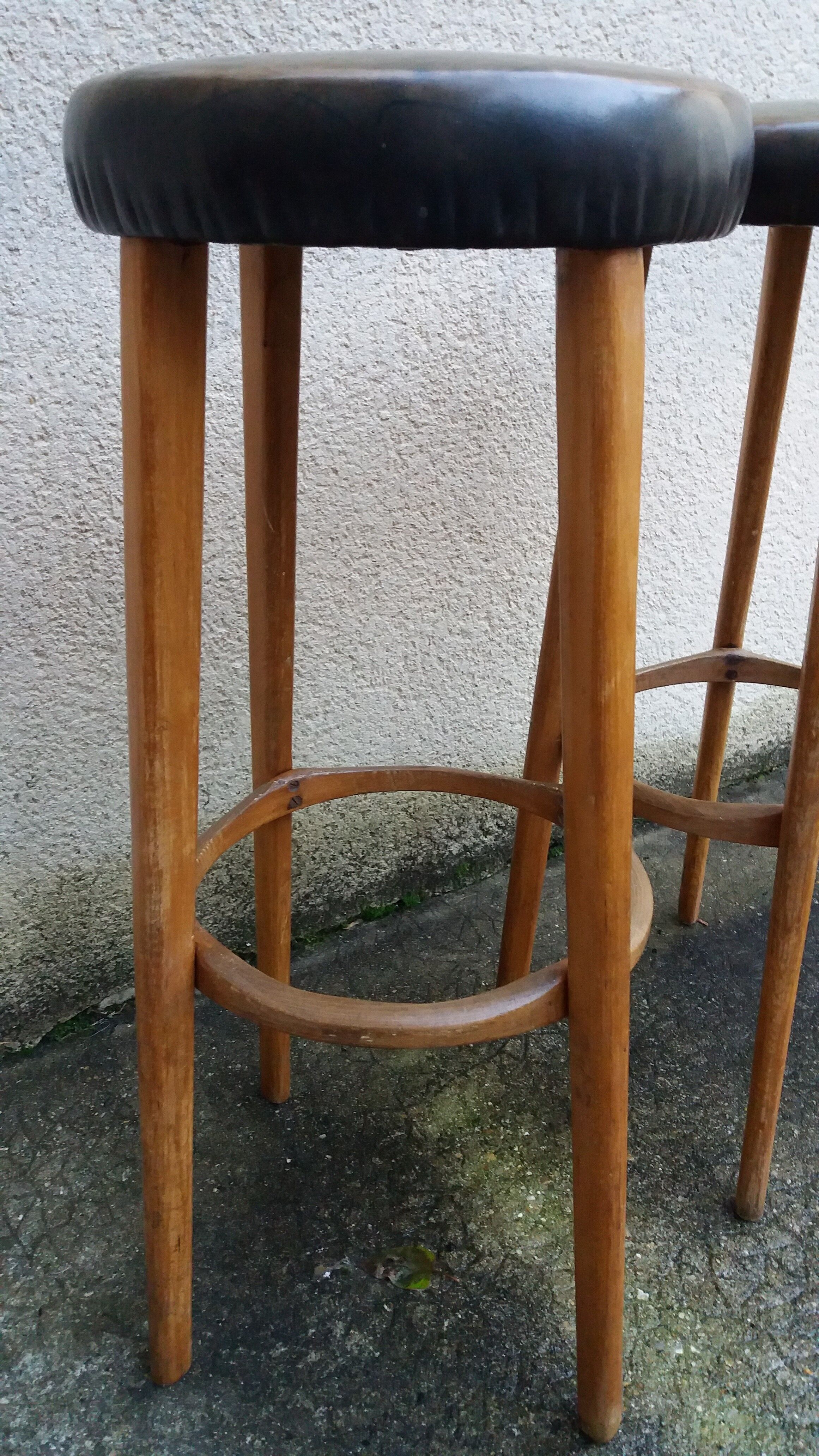 Paire de tabourets de bar.
