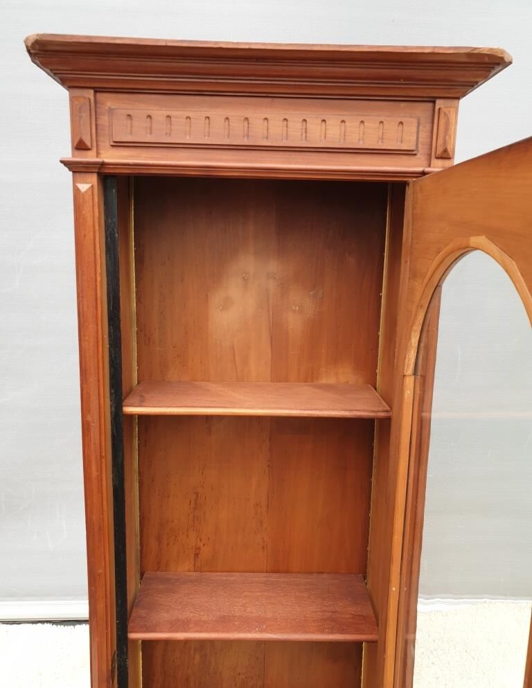 Showcase slender library louis XVI style