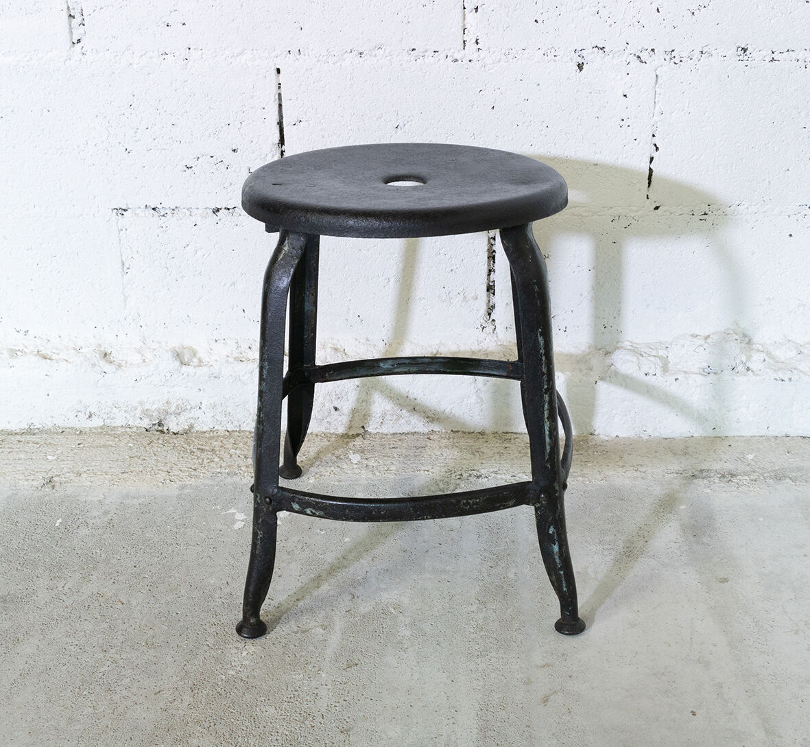 Nicolle workshop stool