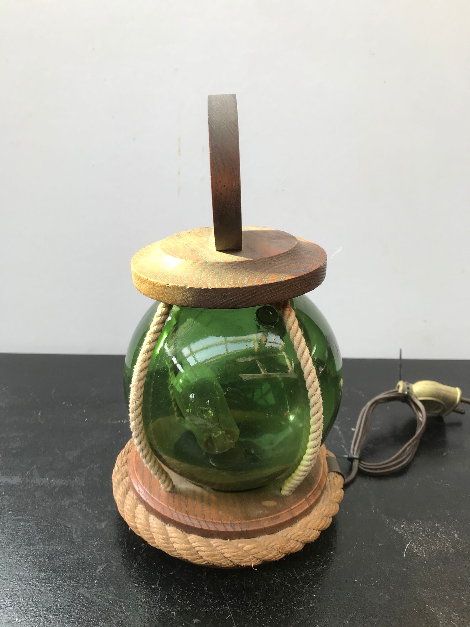 Former marine wood lamp