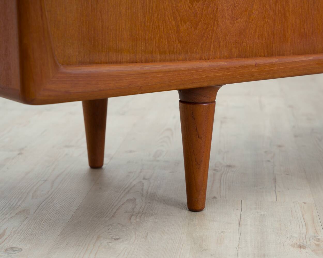 Teak enfilade, H.P Hansen Made in Denmark
