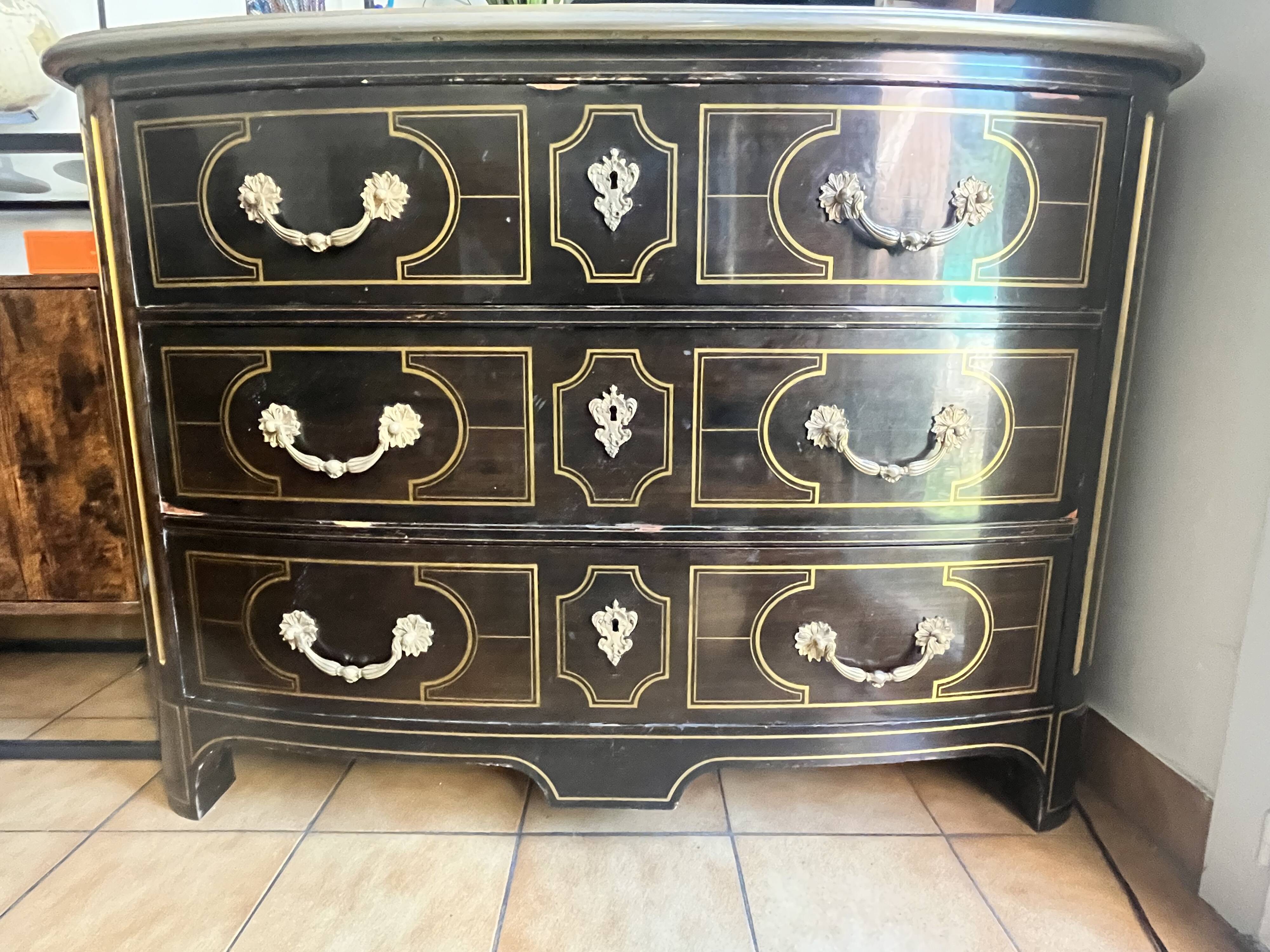 1970s commode in black lacquer and bronze/brass.