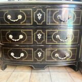 1970s commode in black lacquer and bronze/brass.