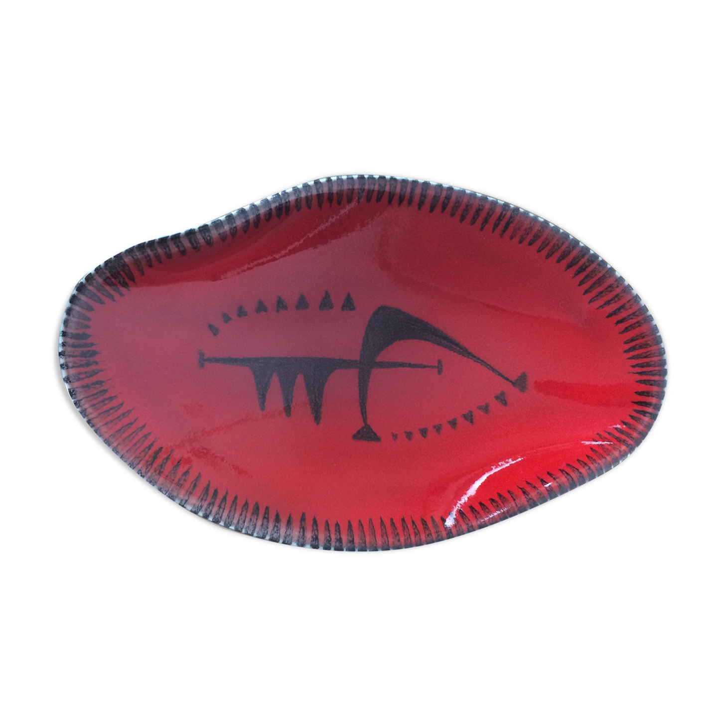 Empty black and red ceramic Elchinger pocket