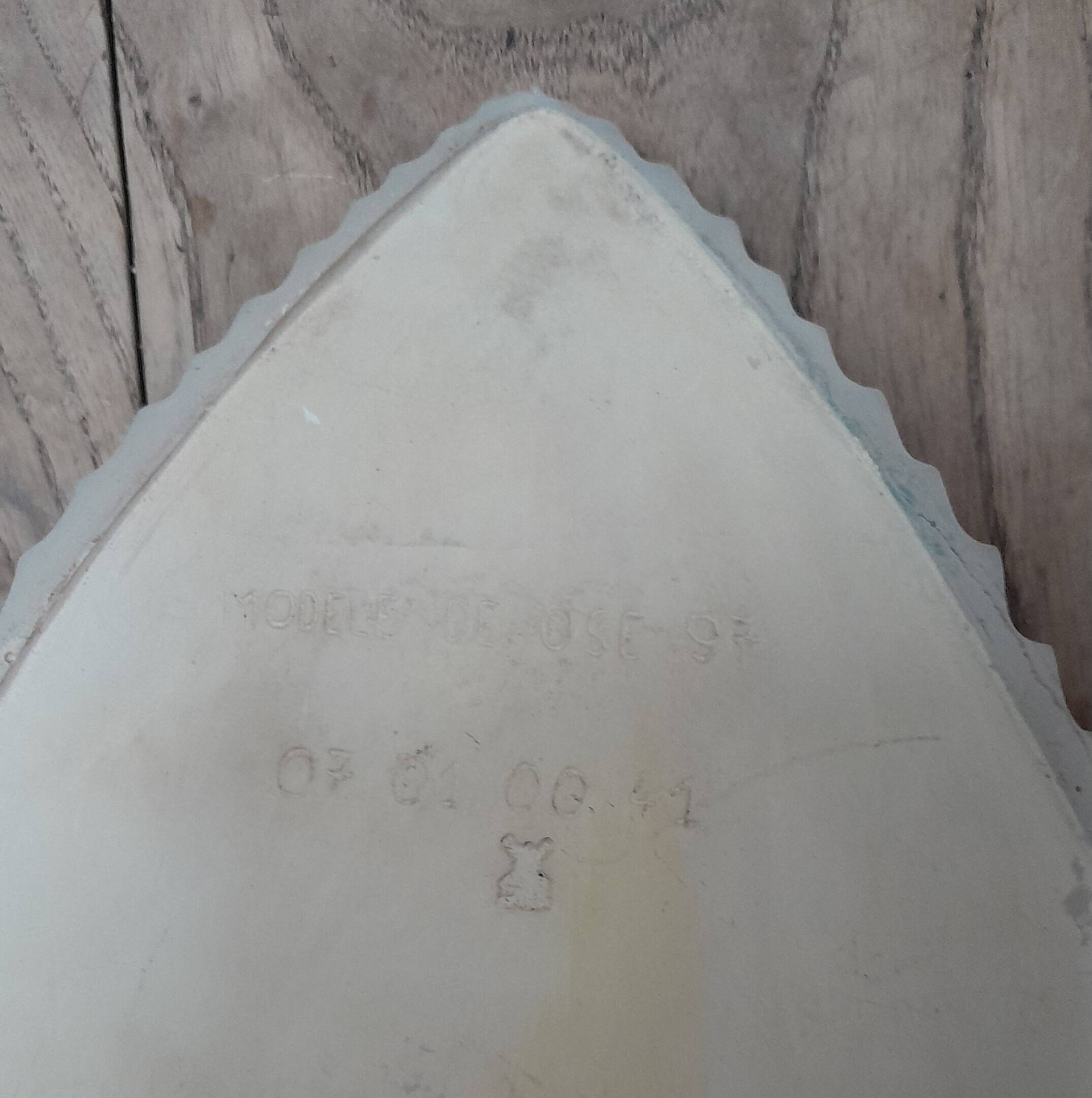 Applied leaf sepad in stuff