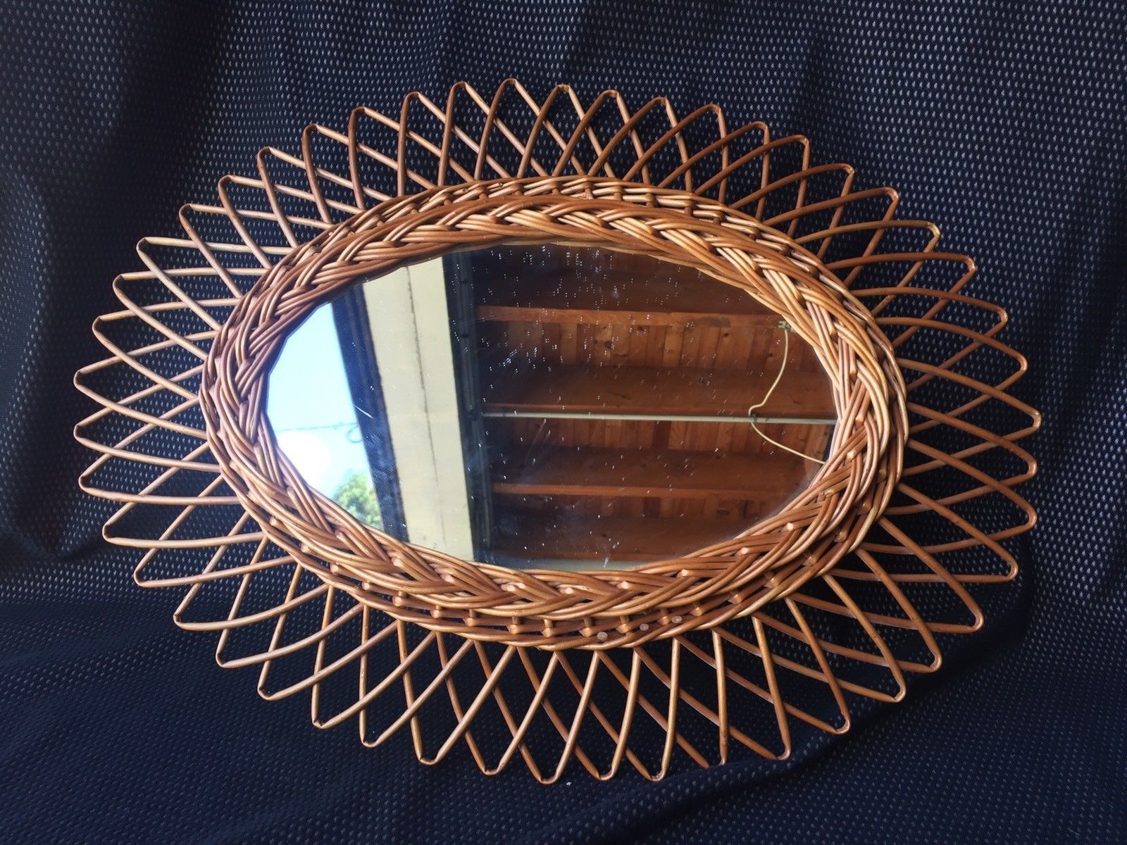 Miroir en rotin vintage époque 1960/70  50 x 37 cm