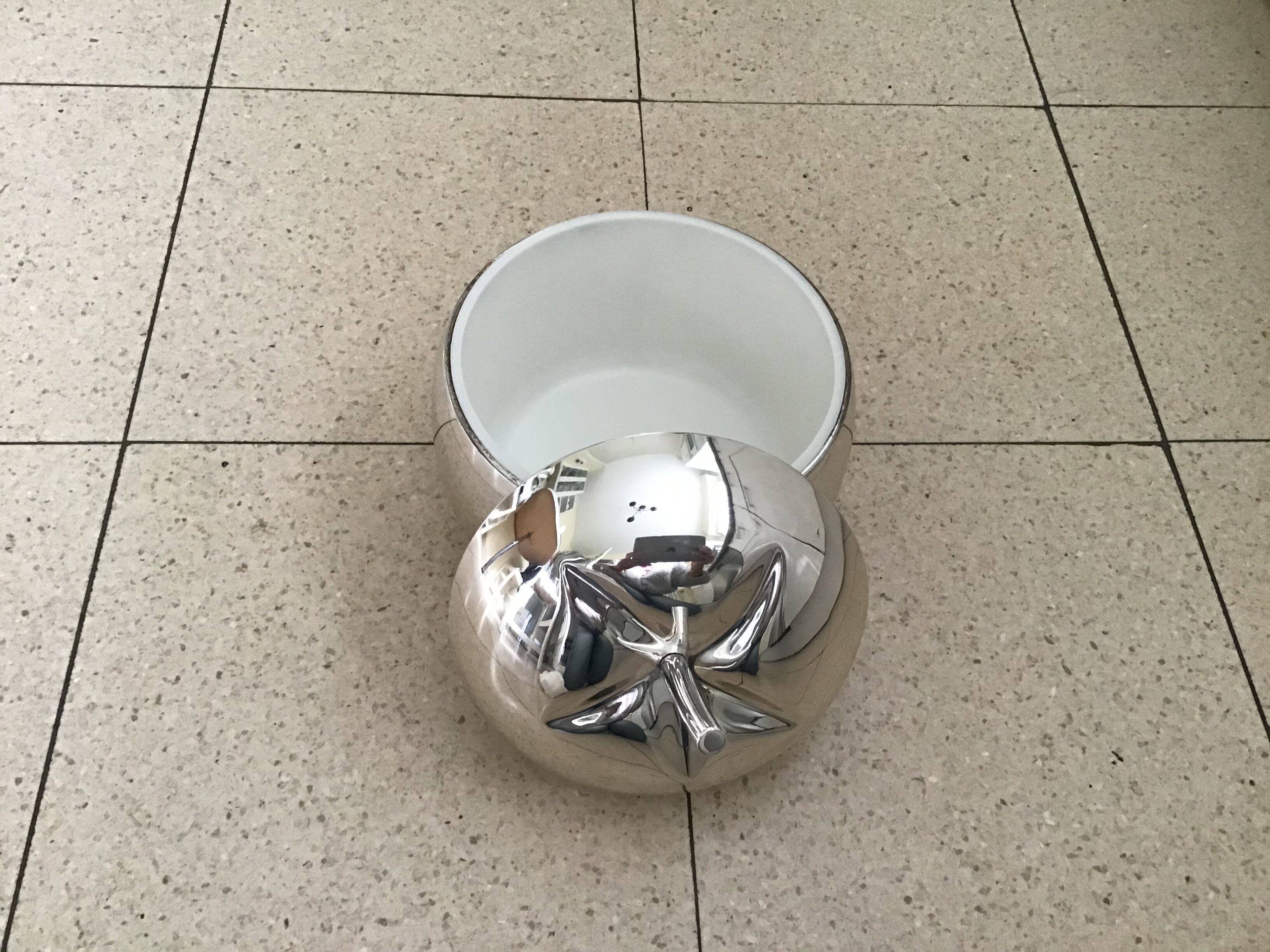 Ice bucket year 70
