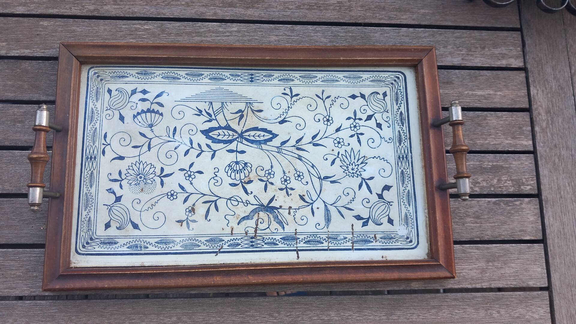 Petit plateau ancien bois, laiton et tôle lithographiee