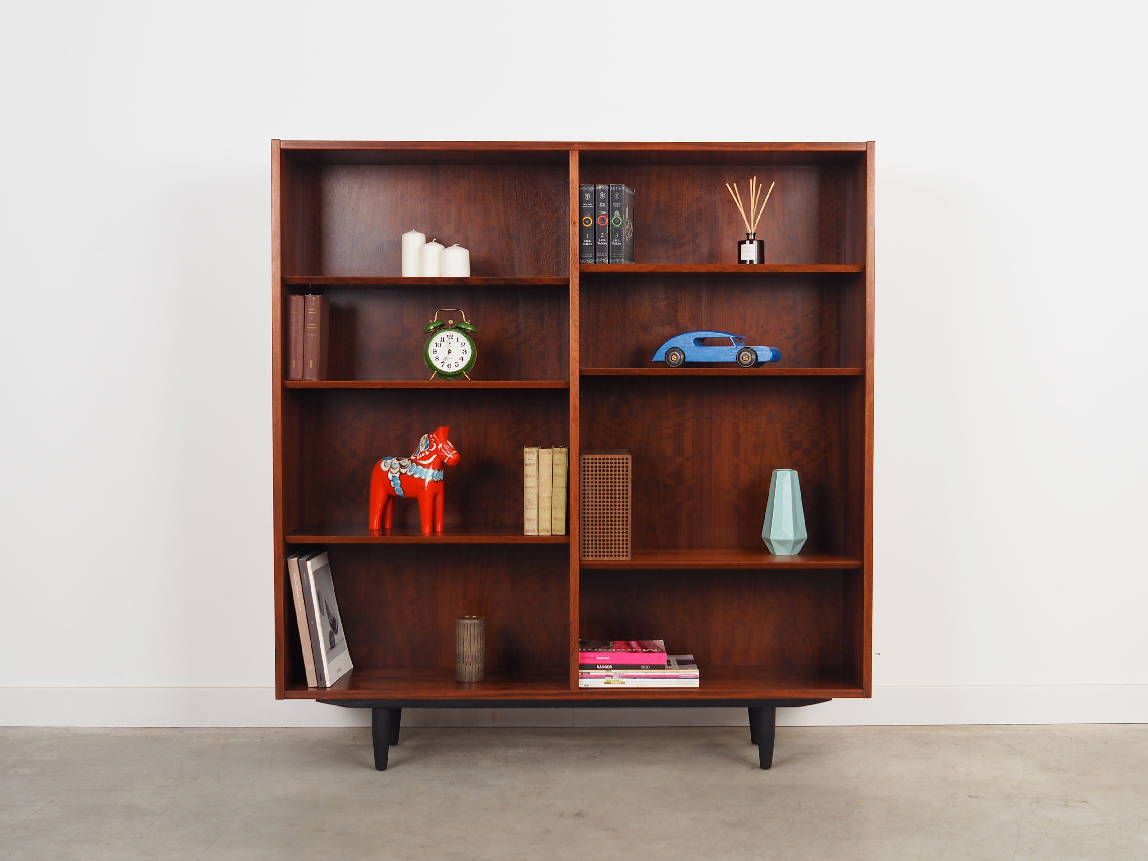 Bibliothèque en palissandre, design danois, années 1970, production: Hundevad