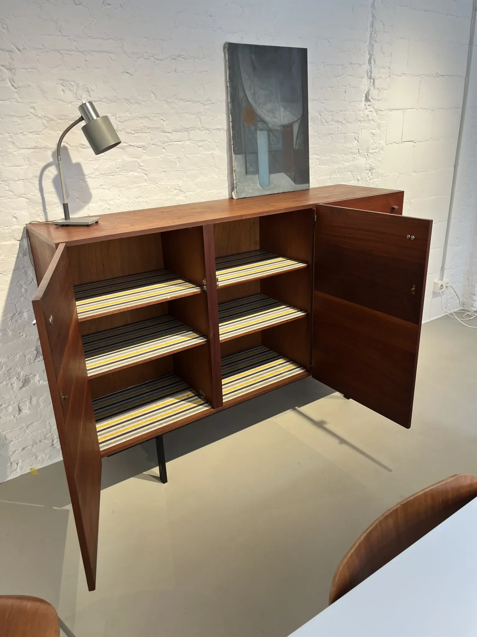 Buffet en teck par Pierre Guariche pour Meurop, 1961