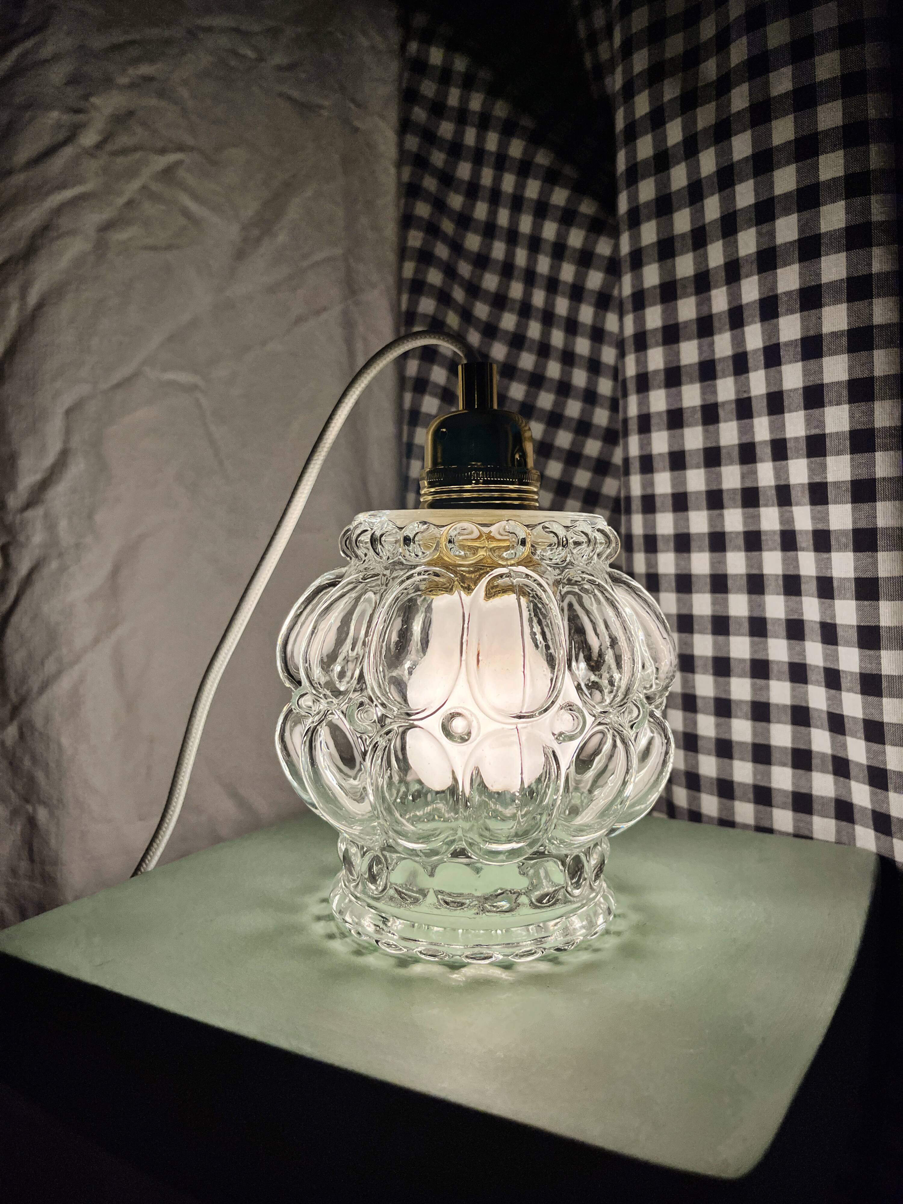 Baladeuse en verre moulé
