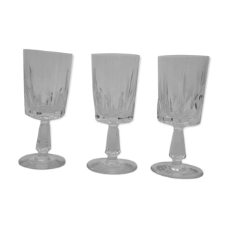 Trio of crystal glasses marking "crystal Sevres France" height -14cm- foot diameter -6,2